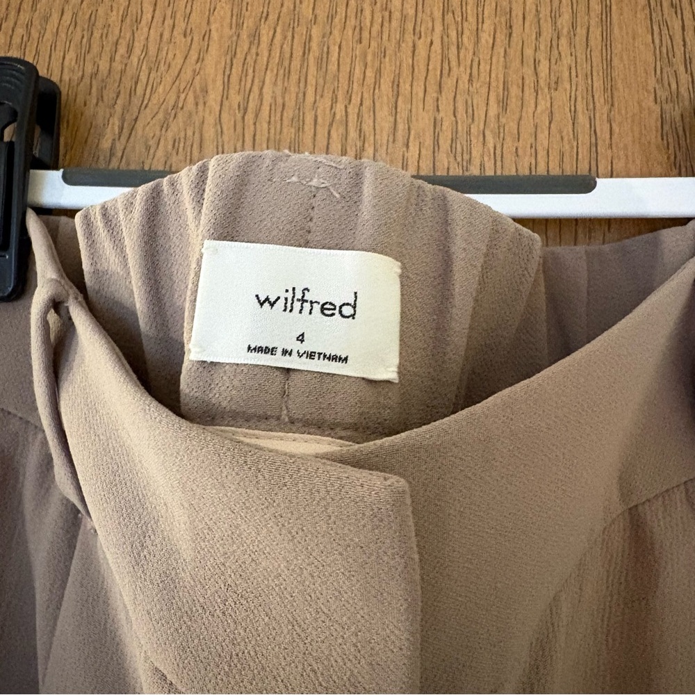 Aritzia Wilfred Beige Dashwood Trousers - Picture 3 of 4